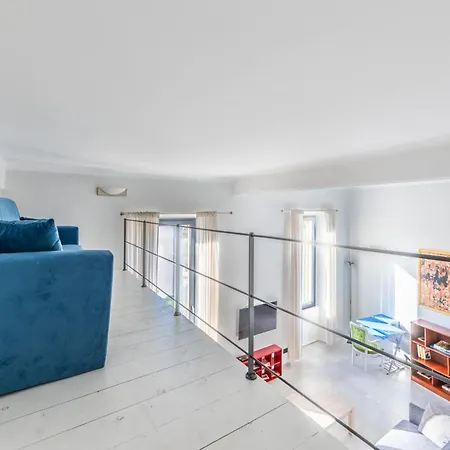 Boccadasse Chic Urban Retreat Генуя