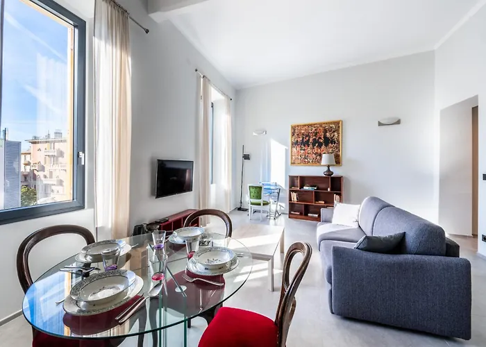Apartment Boccadasse Chic Urban Retreat *